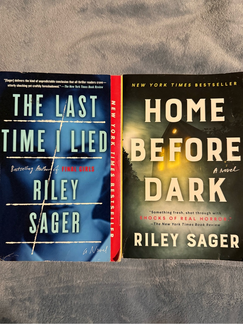 📚Riley Sager~2 Lg Paperwork Bundle